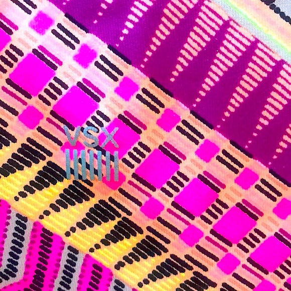 Victoria’s Secret Knockout Capri - Picture 6 of 7